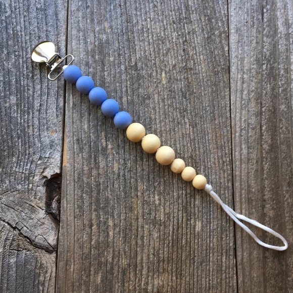 Pacifier Clip - Picture 5 of 5